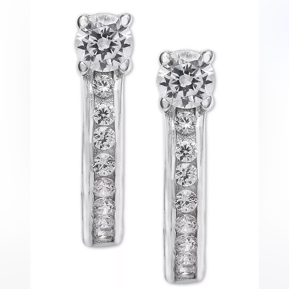 NWT GIANI BERNINI Small CZ Huggie Hoop Earrings in Sterling Silver, 0.5"